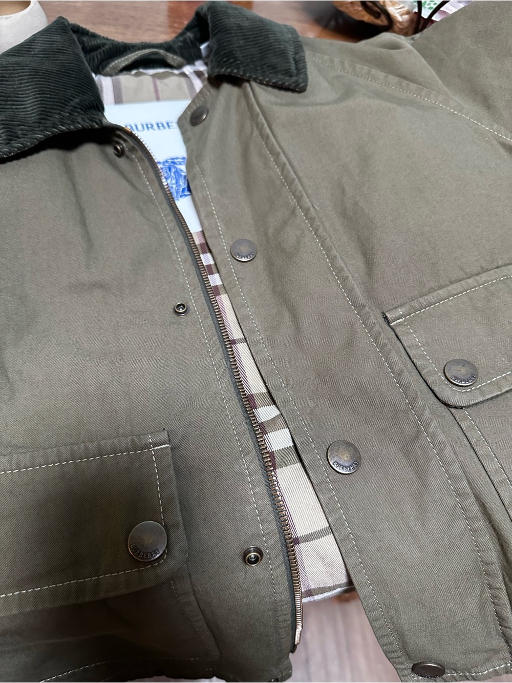 Burberry Olive Green Utility Jacket with Dark Corduroy Collar - Picture 7 of 9